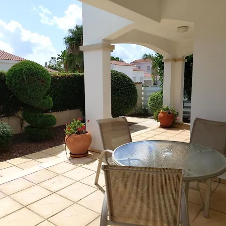 Cheerful 3 Bdr Near The Beach Villa Coral Bay