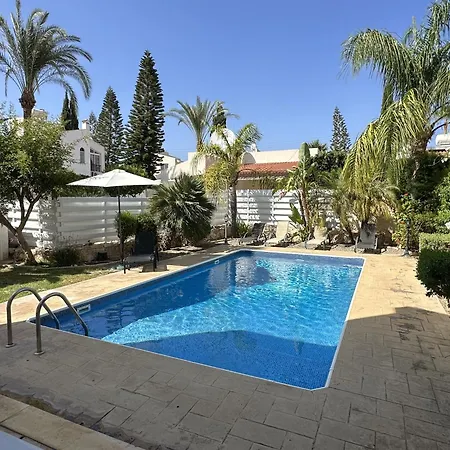 Cheerful 3 Bdr Near The Beach Coral Bay